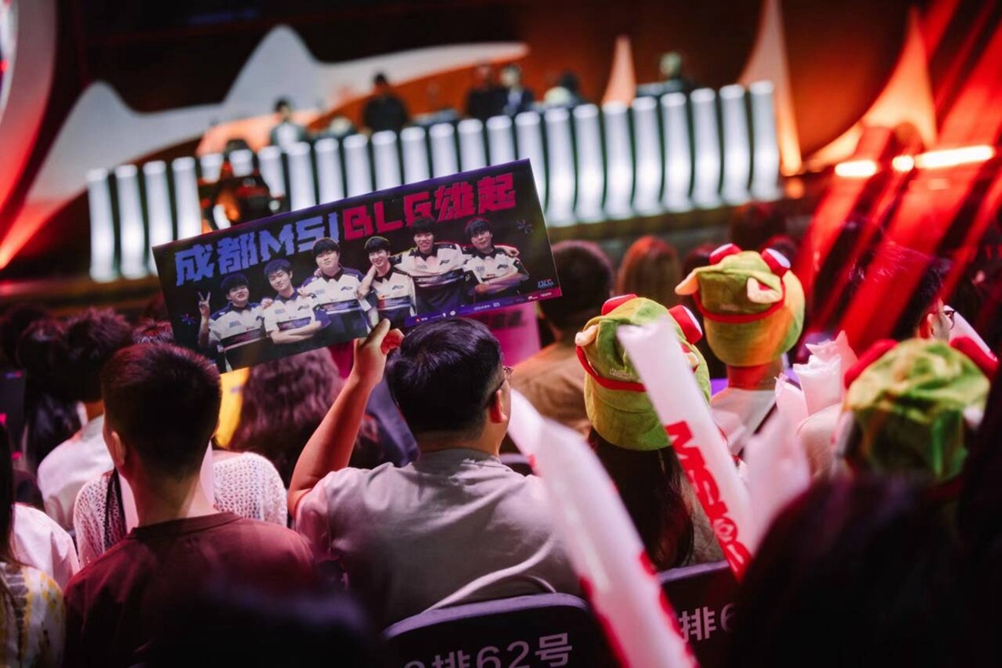 ANGE1 在 hiro 仅44天大的时候首次亮相于第一场比赛