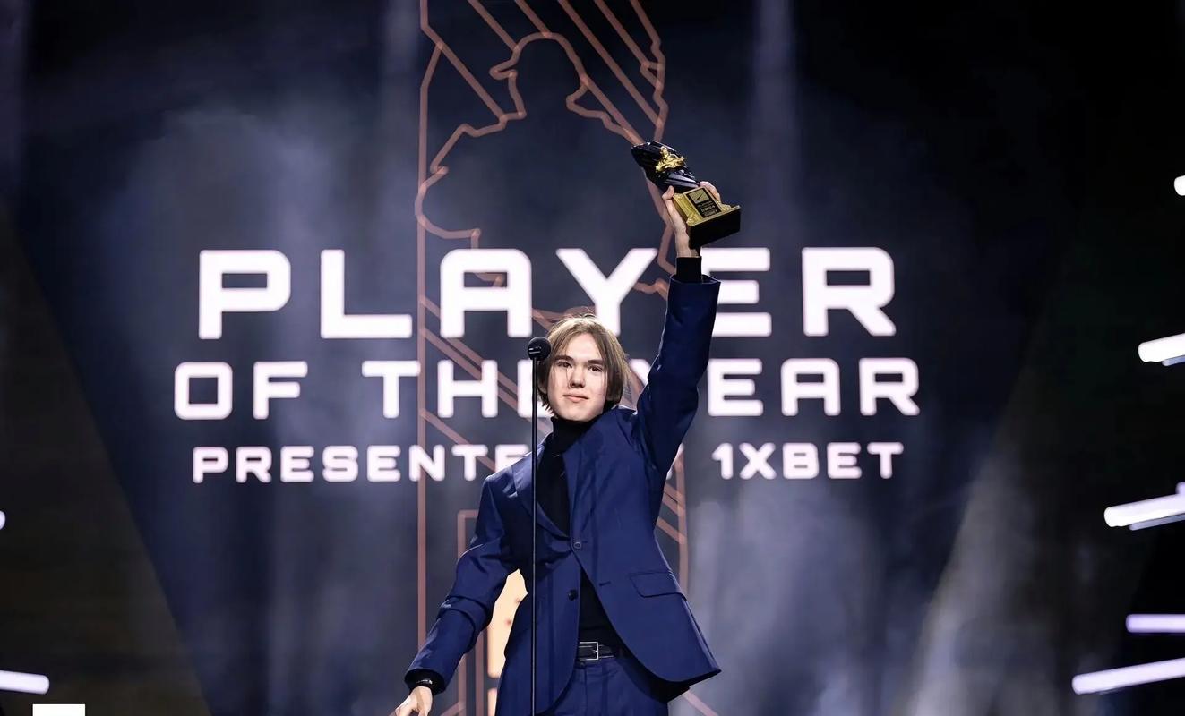 ZIKA ：（我们）已经这么烂了不能再烂下去了